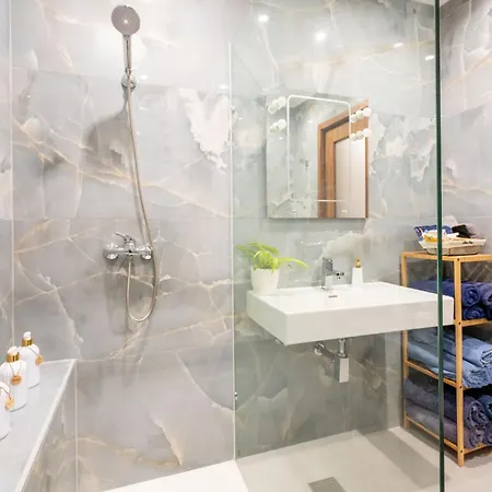 Апартаменты Seaview Promenade