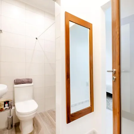 Seaview Promenade Apartamento *