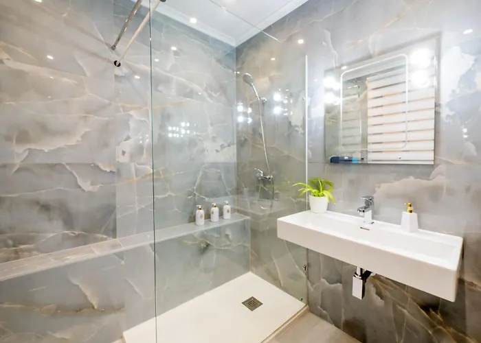 Seaview Promenade Salina